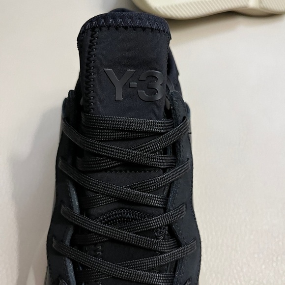NWB - Adidas Y-3 Kaiwa Men’s Premium Sneaker - US 10/EU 44 - Picture 3 of 16